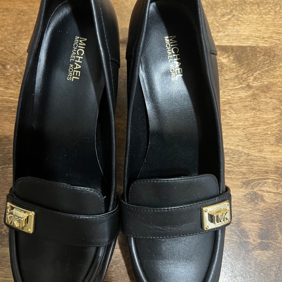 MK leather shoes - Picture 1 of 7